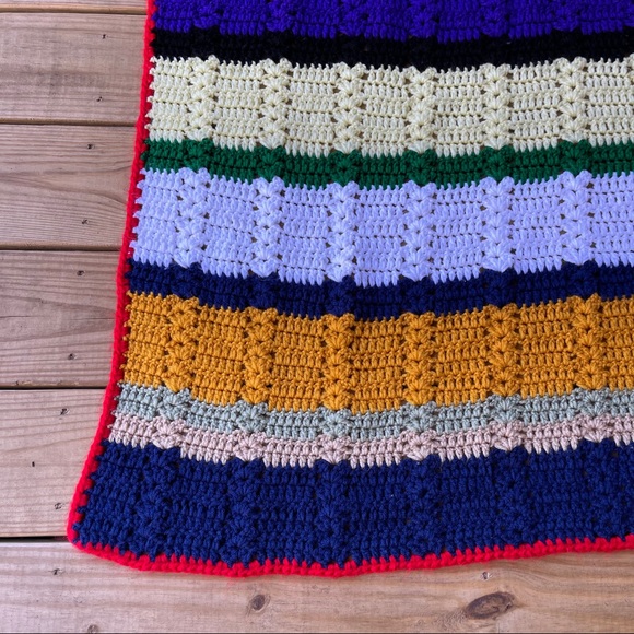 Crochet blanket multicolored hand quilted throw - Picture 3 of 6